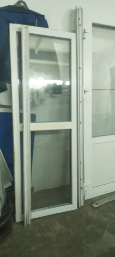 Комплект входной двери ПВХ (2 створки, стеклопакет)