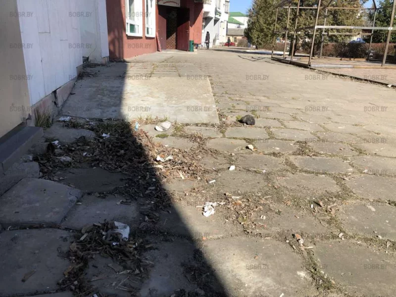 ЖКХ вообще уборкой не занимается?