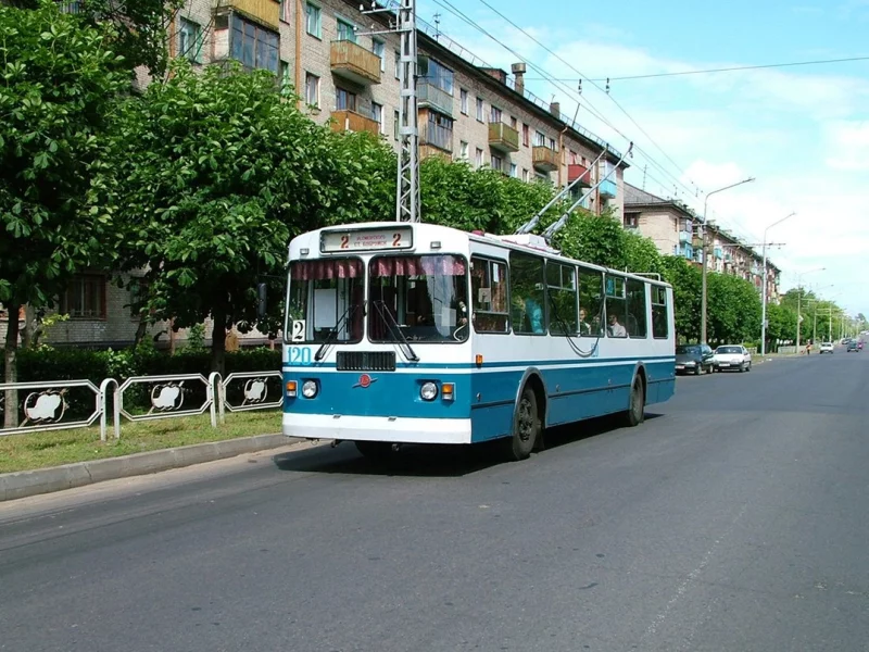 Троллейбус времени: бобруйчанам вернули их 2004