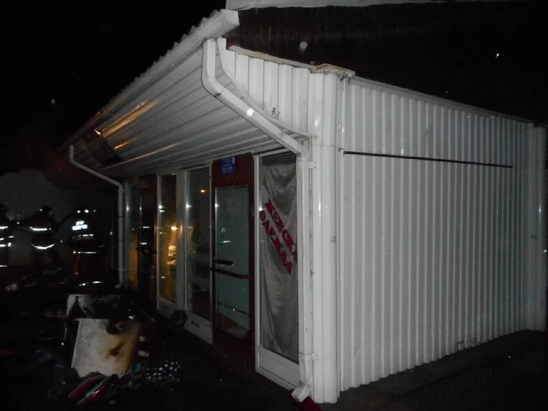 Пожар в торговом павильоне