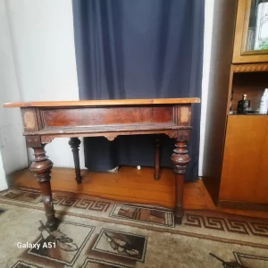 Стол старинный