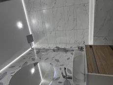 Студию с евроремонтом в центре города