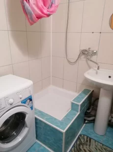 2-ух комнатную квартиру 450 руб мебель, стиралка, холодильник