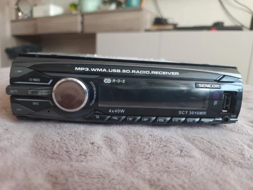 MP3 автомагнитолу Sencor SCT 3016MR. 50 р
