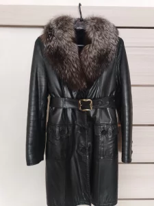 Продам дублёнку женскую