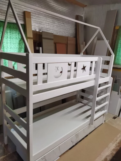 Двухъярусная кровать. Массив