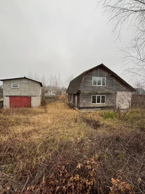 Дом с гаражом