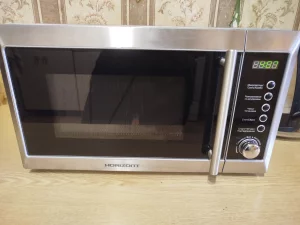 Микроволновку продам