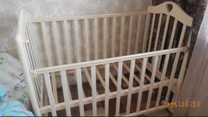 Кроватка с маятником