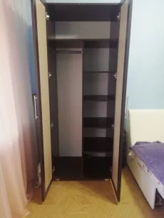 Шкаф двухстворчатый, 130 руб