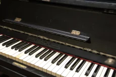 Отдам Даром антикварное немецкое пианино