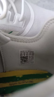 Продам мужские кроссовки Adidas