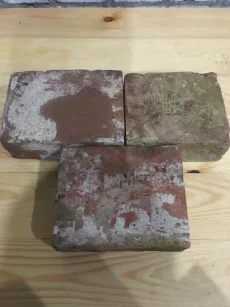 Половинки старинного кирпича Розенберг