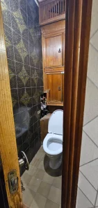 Двухкомнатную квартиру на длительный срок(от года)