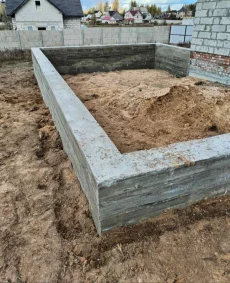 Незавершенное строительство дома
