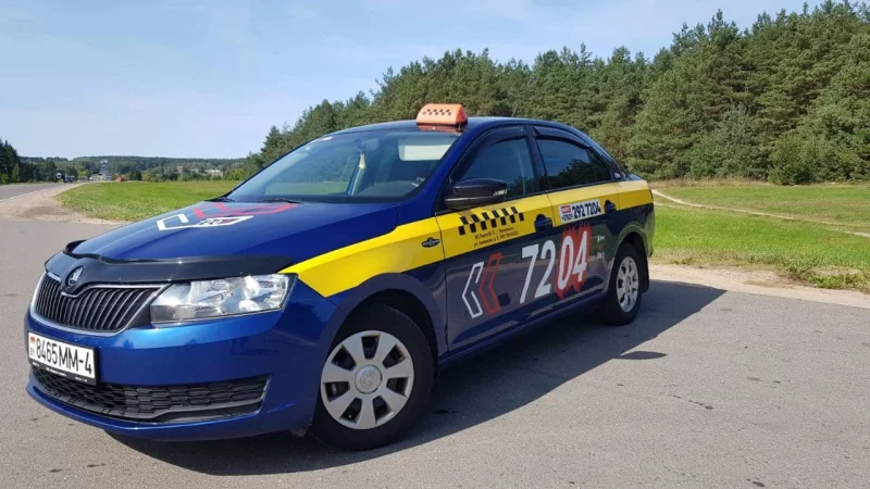 В Бобруйске новая служба такси «7204». В ней можно забронировать поездку на любое время и день
