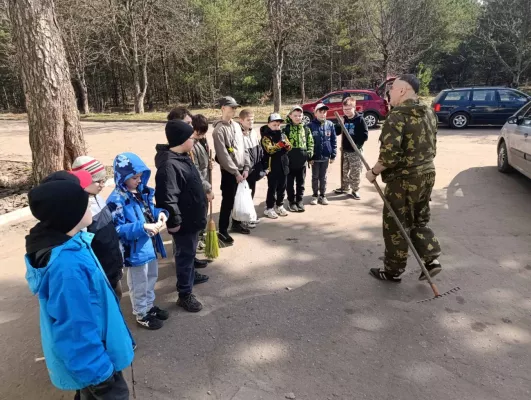 Субботник с пользой для района провели учащиеся Айкидо из Киселевич