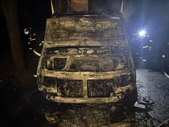 Ночной пожар. Бобруйские спасатели тушили автомобиль