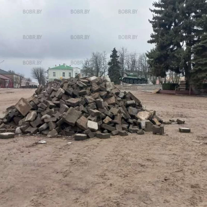 Реконструкция площади