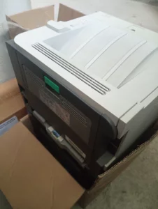 Принтер HP LaserJet P2055d с двусторонней печатью.