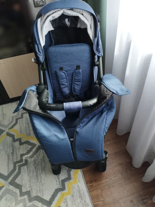 Коляска прогулочная