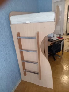 Кровать чердак в хорошем состоянии