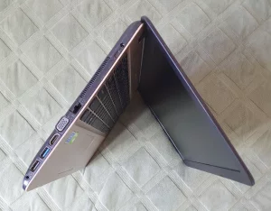 Ноутбук ASUS