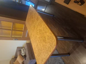 Стол кухонный