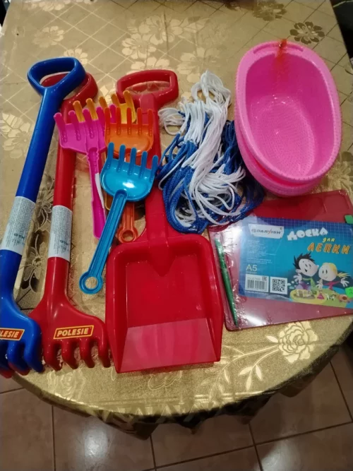 Игрушки