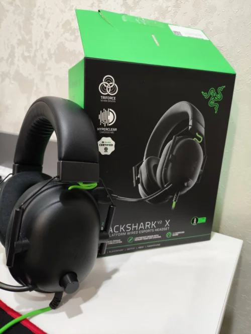 Наушники RAZER BLACKSHARK V2X