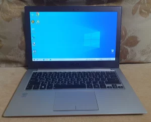 ASUS Zenbook i7 Full HD IPS