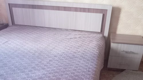 Кровать двухспалка и тумбы