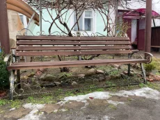 Скамейка с элементами ковки