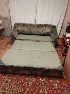 Двухместный мягкий диван