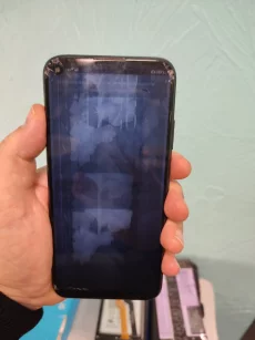 Неиспровные - битые телефоны