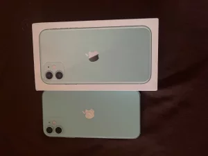 Apple 11/128 GB