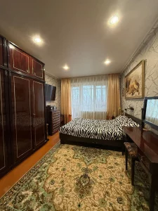 Трехкомнатная квартира на ул. Урицкого, д. 137