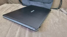 Ноутбук ASUS в состоянии нового