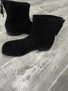 Продам ботинки женские размер 41