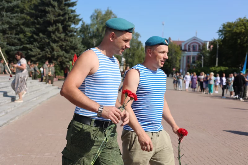Фоторепортаж с празднования Дня ВДВ в Бобруйске