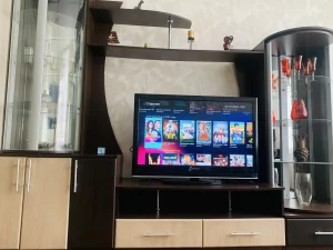 Двухкомнатная напротив Короны