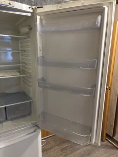Холодильник INDESIT