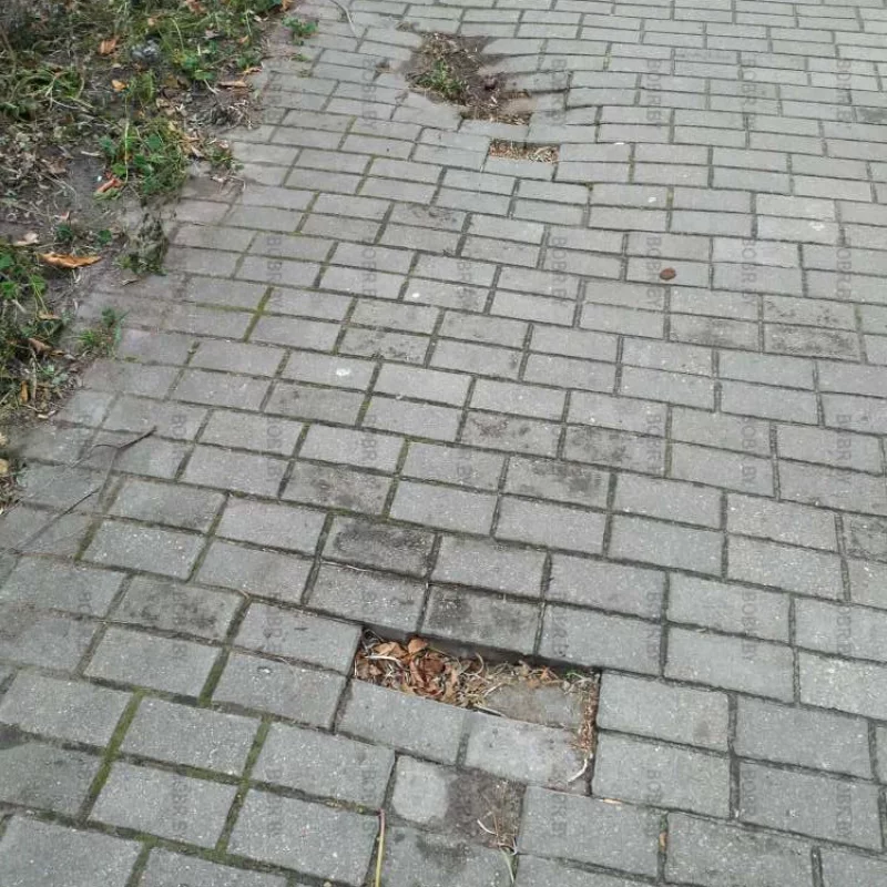 Кто-то стырил кирпичик