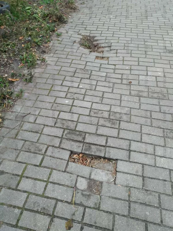 Кто-то стырил кирпичик