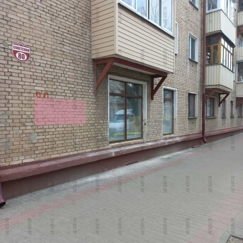 Ещё одну квартиру переделают под коммерческую площадь. Ведь в городе нехватка последних)))