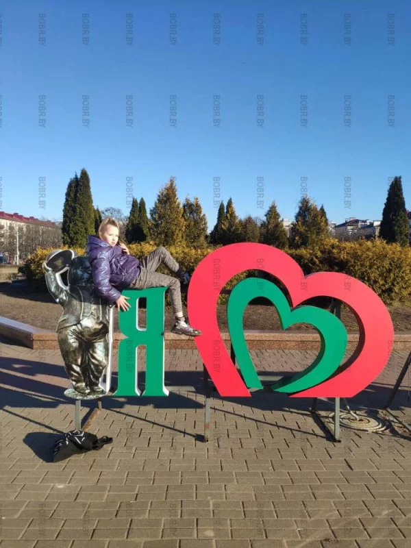 Лужачий протест на пл. Ленина или когда скамеечки очень удобные.