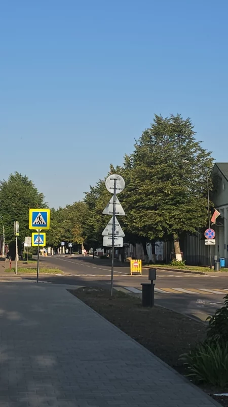 Перекрыли Комсомольская на подъезде к площади Победы