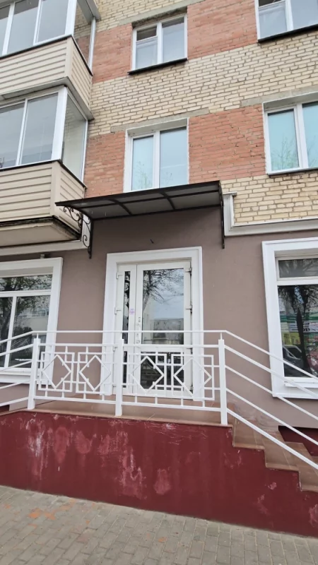 Здесь раньше был магазин купил бланка выд, теперь он закрылся.