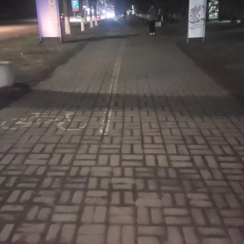 Центр вычислили от снега, будто и не было его