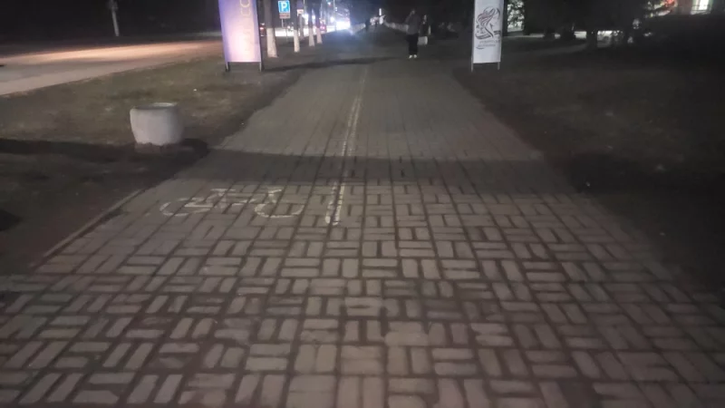 Центр вычислили от снега, будто и не было его